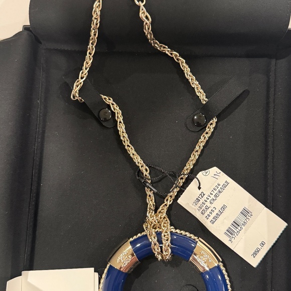Authentic NWT Chanel 2019 Strass & Resin Lifesaver Necklace - Picture 5 of 7